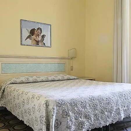 Arcangelo Готель В'яреджо